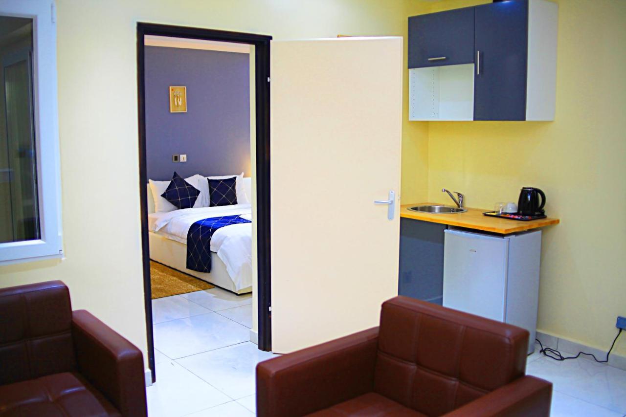 Bnb Hotel Spa Abidjan Esterno foto